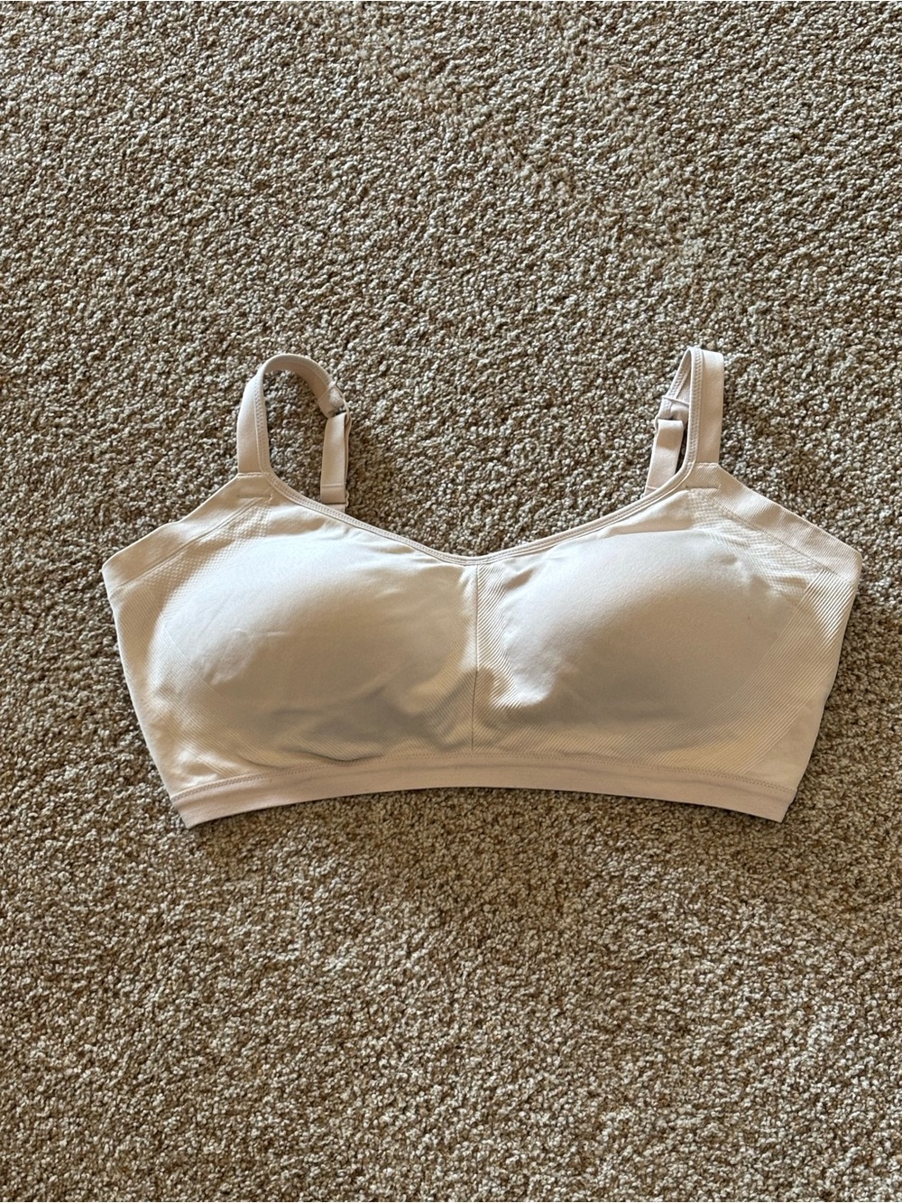 WARNERS Olga Easy Does It Seamless Smoothing Wireless Bra GM3911-A Sz 2XL Beige